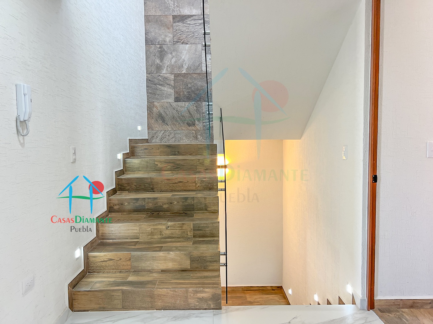 Parque México Casa Azteca - Sala de TV 6